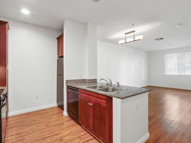 1 Bedroom Home for Rent at 2110 Scholarship, Irvine, CA 92612 Irvine Business Complex