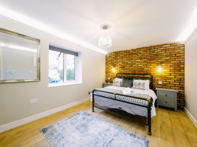 1 Bedroom Home – Medium Let