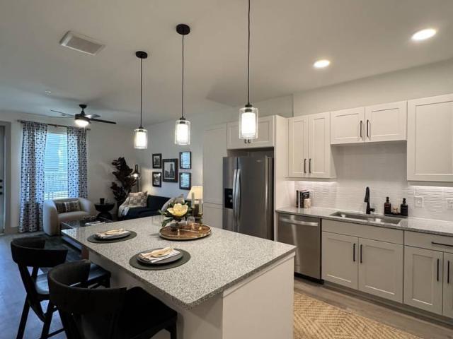 1 bedroom, Haltom City TX 76137 105234675