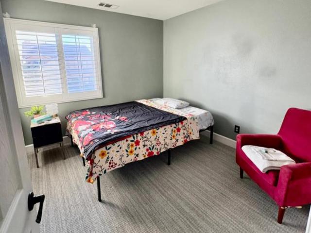 1 bedroom, Hesperia CA 92345 106061434