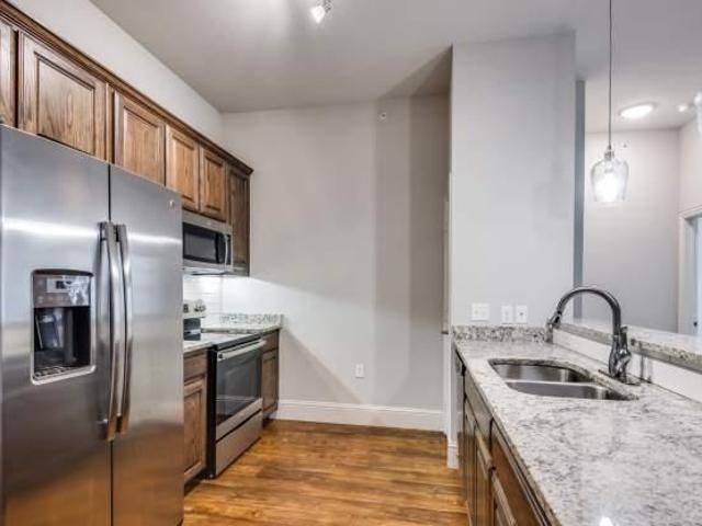1 bedroom, Highland Village TX 75077 105225952