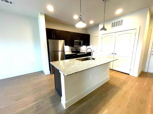 1 bedroom, Hutto TX 78634 103030398