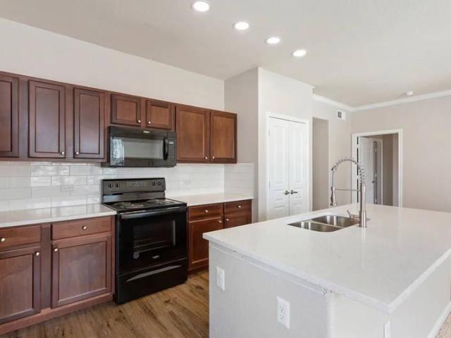 1 bedroom, Hutto TX 78634 96238919
