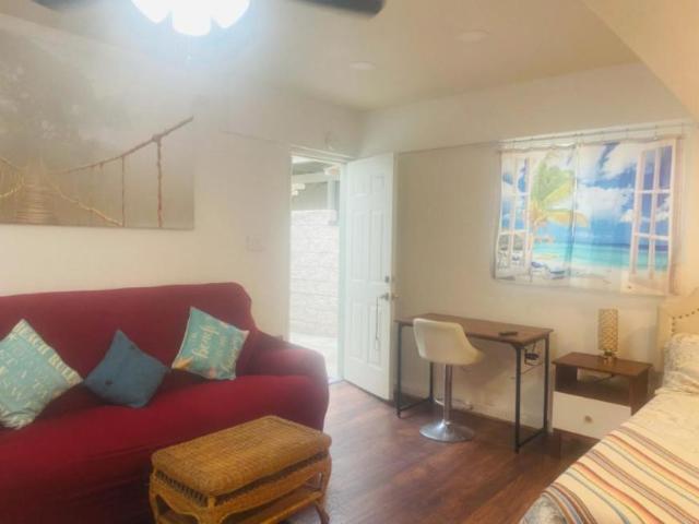 1 bedroom, Huntington Beach CA 92648 106216757