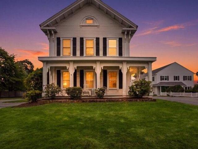 1 bedroom, Hyannis MA 02601 105515834