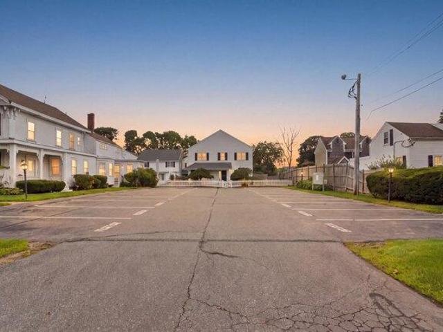 1 bedroom, Hyannis MA 02601 106089330