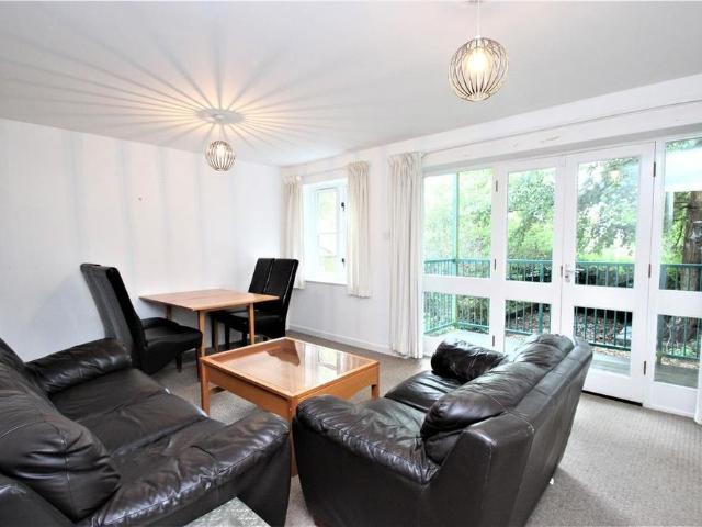 3 bedroom apartment to rent
