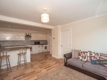 Room for rent in Brooklands - Garden, Gym