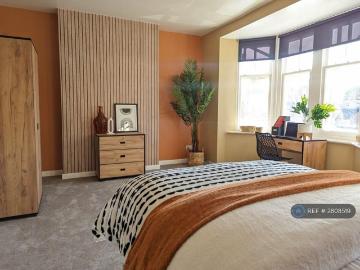 Gloucester, Gloucestershire county, Southdowns