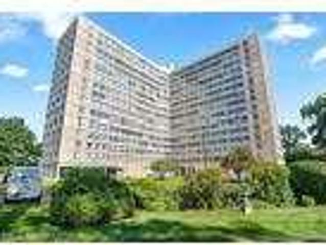 1 bedroom in Detroit MI 48214