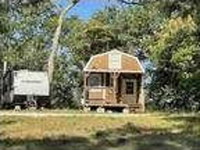 1 bedroom in Hawkins Texas 75765