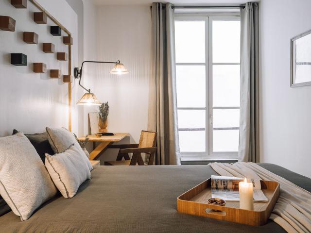 1 bedroom in Saint Germain des Prés, Paris Amsterdam Apartments for Rent
