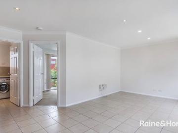 Gungahlin, Yass Valley, Victoria - Equipped kitchen