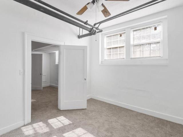 1 bedroom, Indianapolis IN 46219 105670661