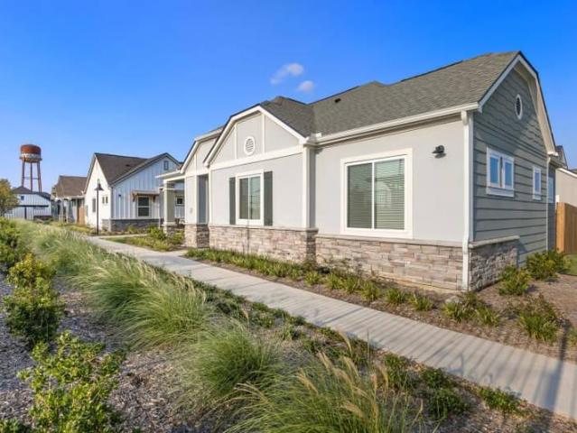 1 bedroom, Justin TX 76247 104710419
