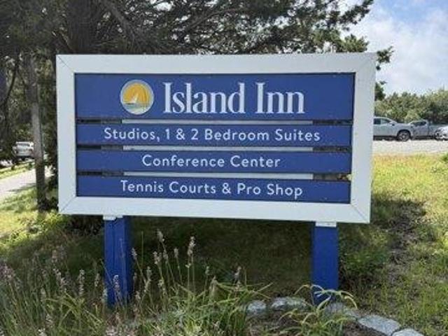 1 bedroom, Oak Bluffs MA 02557 105475729
