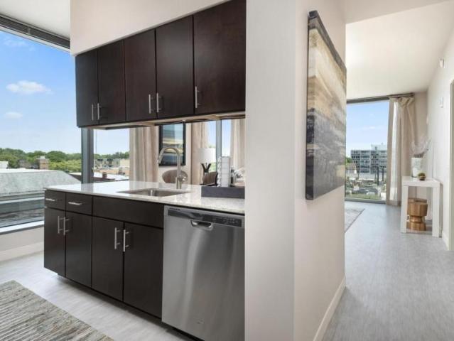 1 bedroom, Oak Park IL 60301 105666161