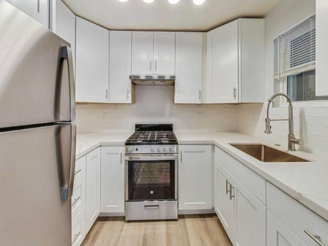 1 bedroom, Oakland CA 94606 105212657