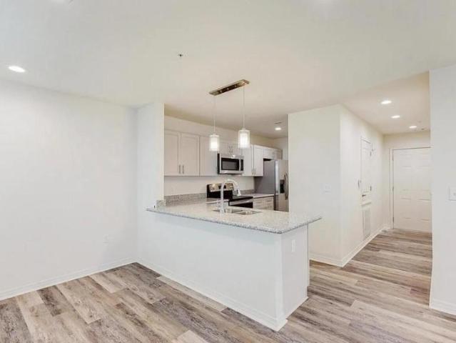 1 bedroom, Ocean Springs MS 39564 105131709