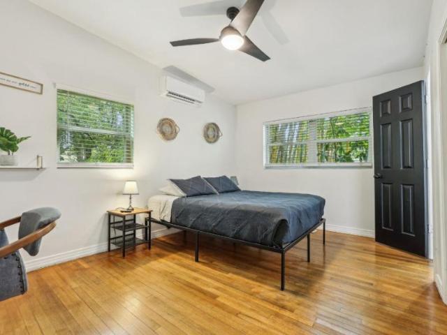 1 bedroom, Orlando FL 32806 LS105639722