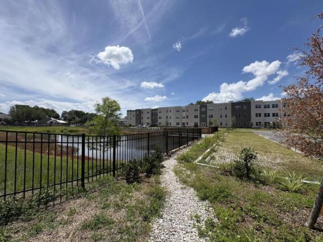 1 bedroom, Orlando FL 32839 106179305