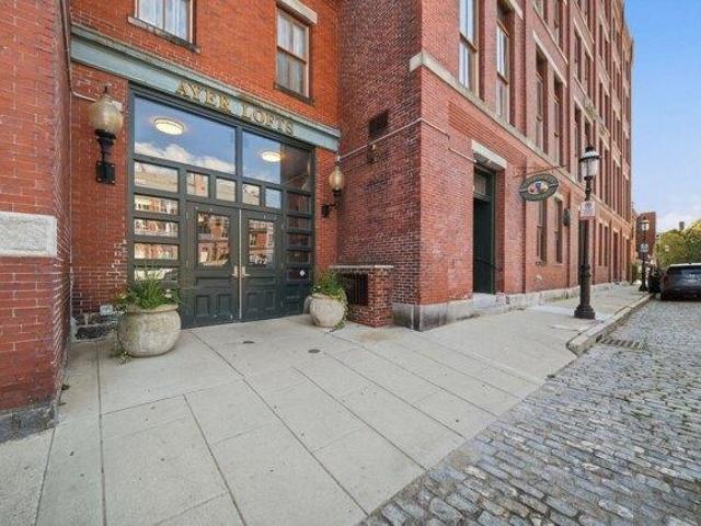 1 bedroom, Lowell MA 01852 105443220