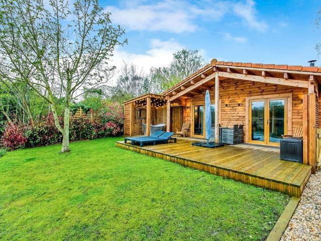 1 bedroom lodge for sale