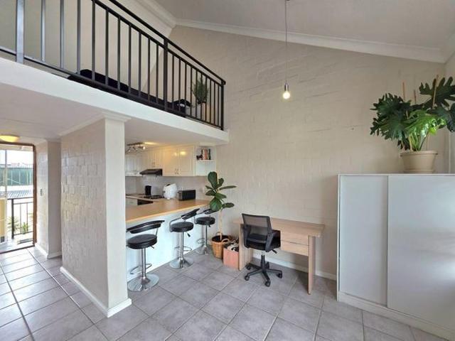 1 Bedroom loft apartment to rent in Plumstead, Cape Town