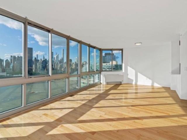 1 bedroom, Long Island City NY 11109 LS105059824