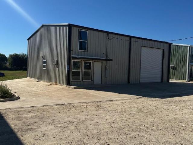 1 bedroom, Lorena TX 76655 105919207