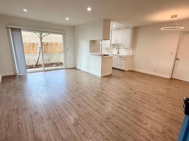 1 bedroom, Los Angeles CA 90025 105670417