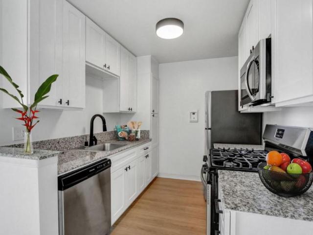 1 bedroom, Los Angeles CA 90034 104855048