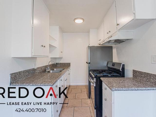 1 bedroom, Los Angeles CA 90047 105210206
