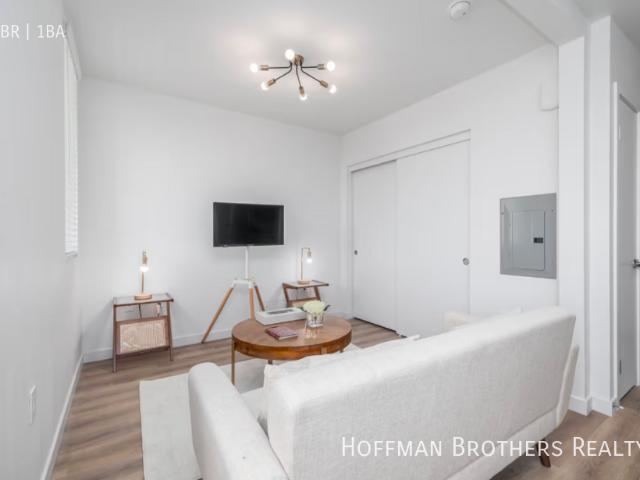 1 bedroom, Los Angeles CA 90059 99073746