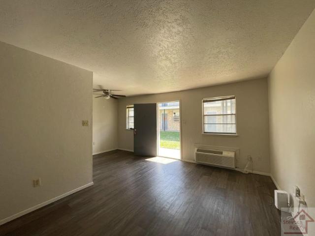 1 bedroom, Lawton OK 73507 105294208