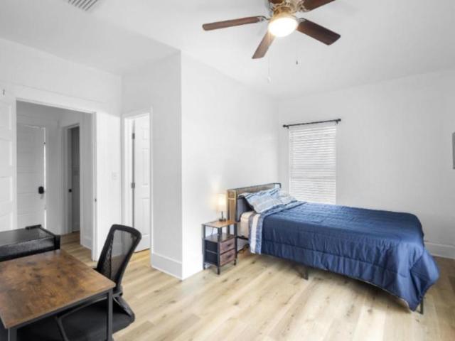 1 bedroom, Lakeland FL 33815 106217534