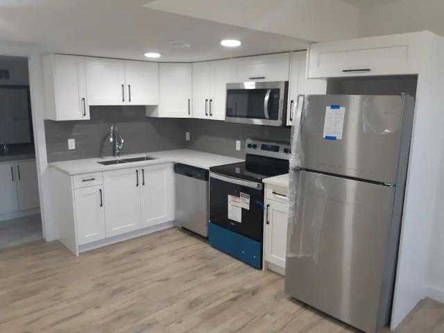 1 BEDROOM LEGAL BASEMENT SUITE