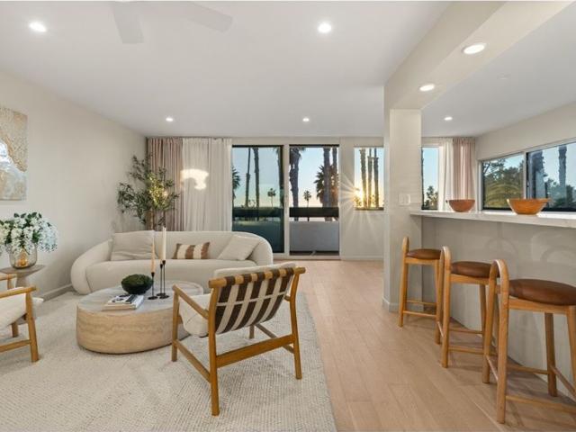 1 bedroom luxury Flat for sale in Santa Monica, California