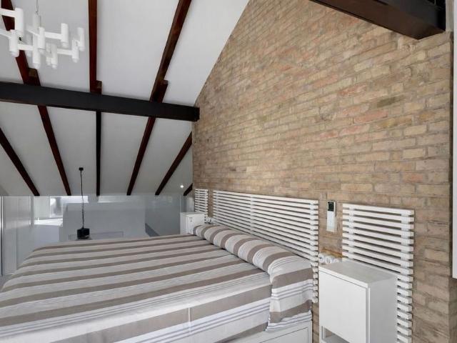1 bedroom luxury penthouse for rent in Valencia, Spain