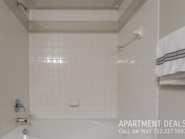 1 bedroom, Mont Belvieu TX 77523 LS77331505