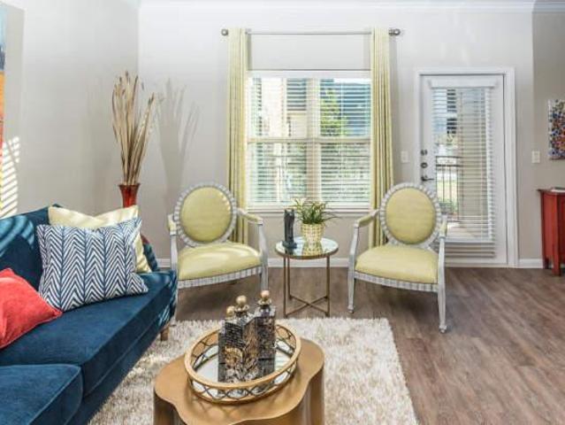 1 bedroom, Montgomery TX 77356 105852592