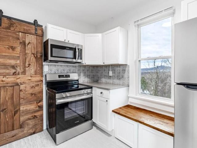 1 bedroom, Morgantown WV 26501 104736176