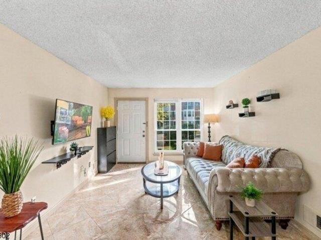 1 bedroom, Mahwah NJ 07430 105255385