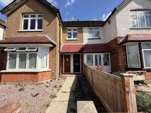 1 bedroom Maisonette To Let