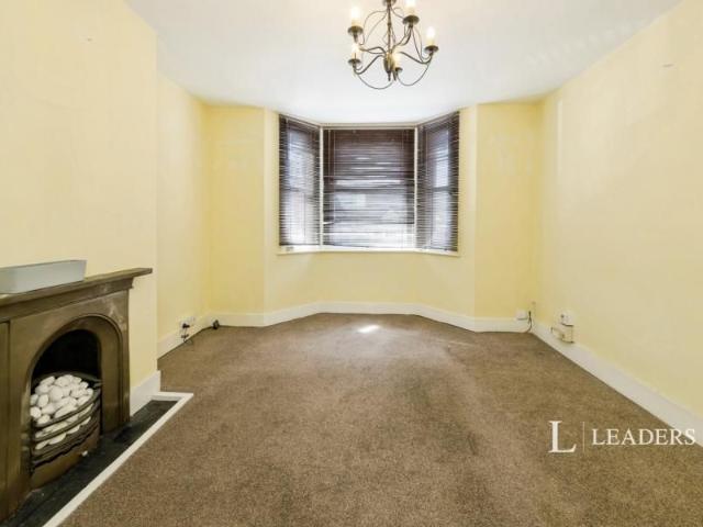 1 bedroom maisonette to rent De La Warr Road, East Grinstead, RH19