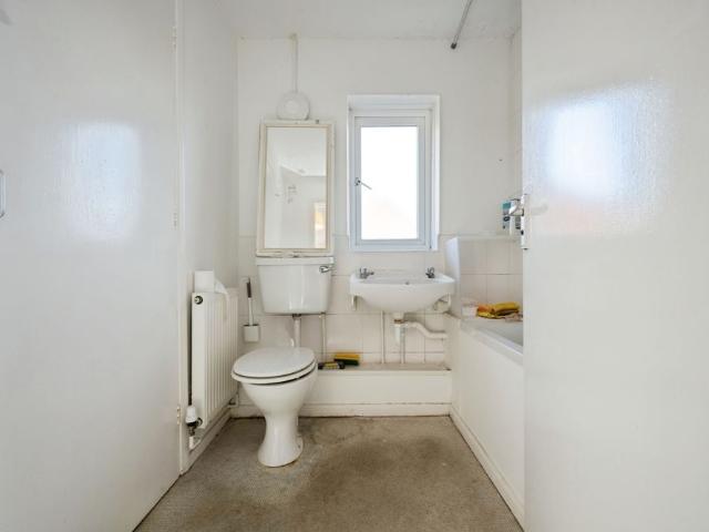 1 bedroom maisonette to rent Harlestone Court, Giffard Park, Milton Keynes, MK14