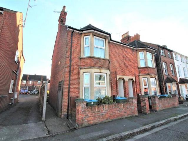 1 Bedroom Maisonette To Rent In B Victoria Street, Aylesbury, Buckinghamshire, HP20