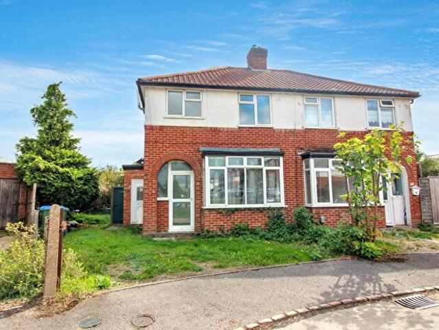 1 Bedroom Maisonette To Rent In Rose Avenue, Aylesbury, HP19