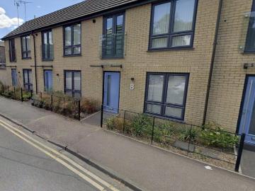 1 bedroom maisonette to rent