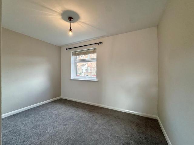 1 bedroom maisonette to rent